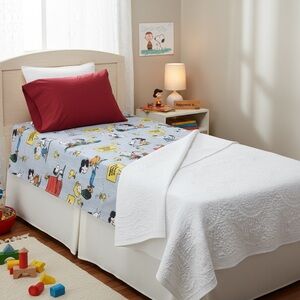 Vintage 70’s Charlie Brown & The Peanuts Gang “Happiness Is …” Twin Flat Sheet